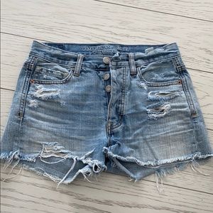 Good condition higher waste Jean shorts